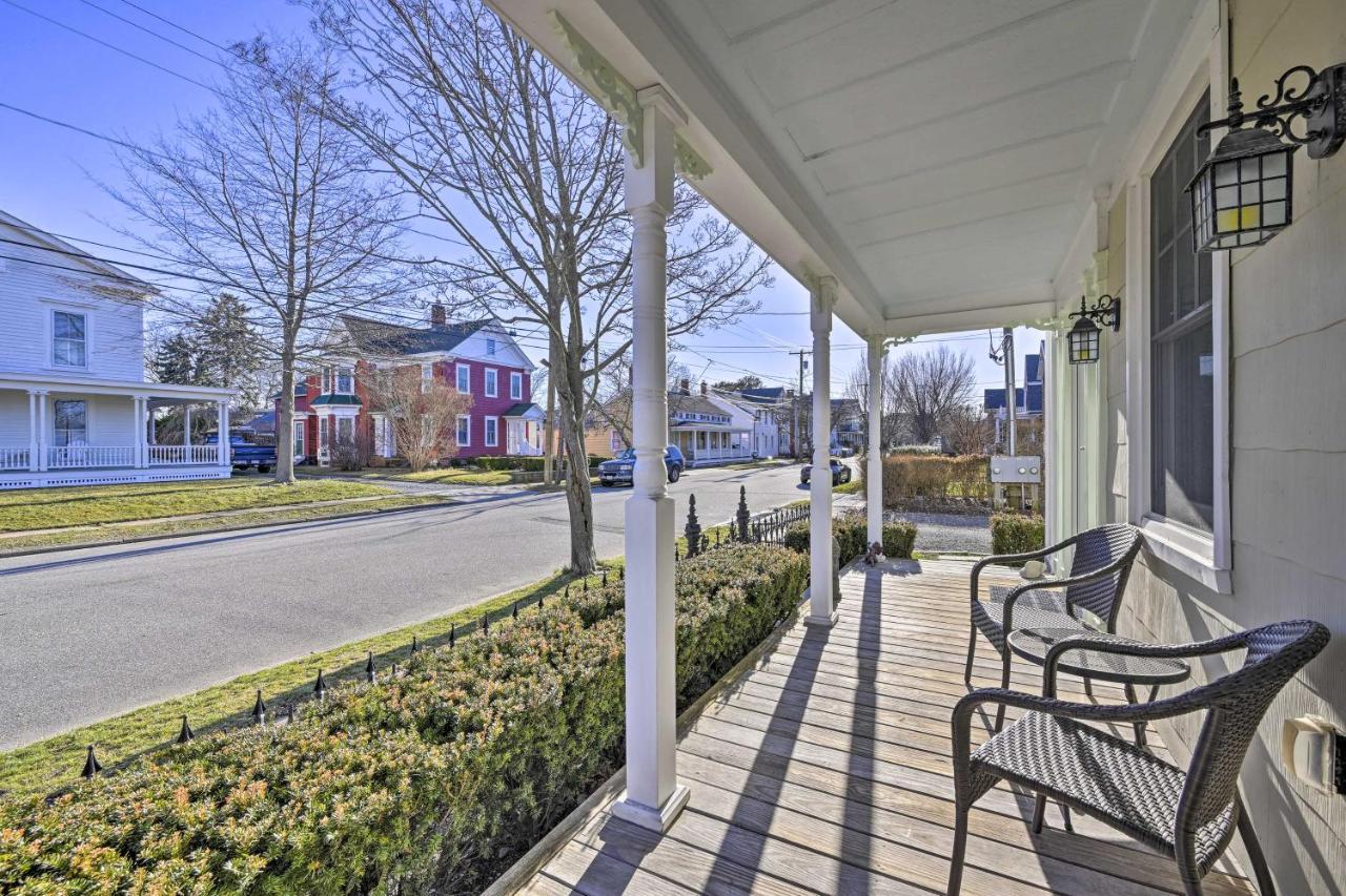 Bright Apartment - Half Mi To Greenport Harbor! Bagian luar foto
